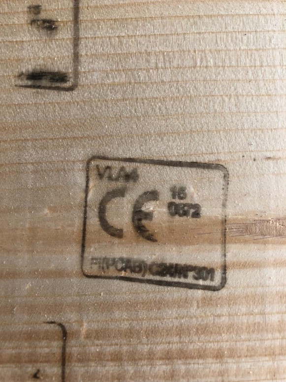 KVH-C24 Świerk Skandynawski