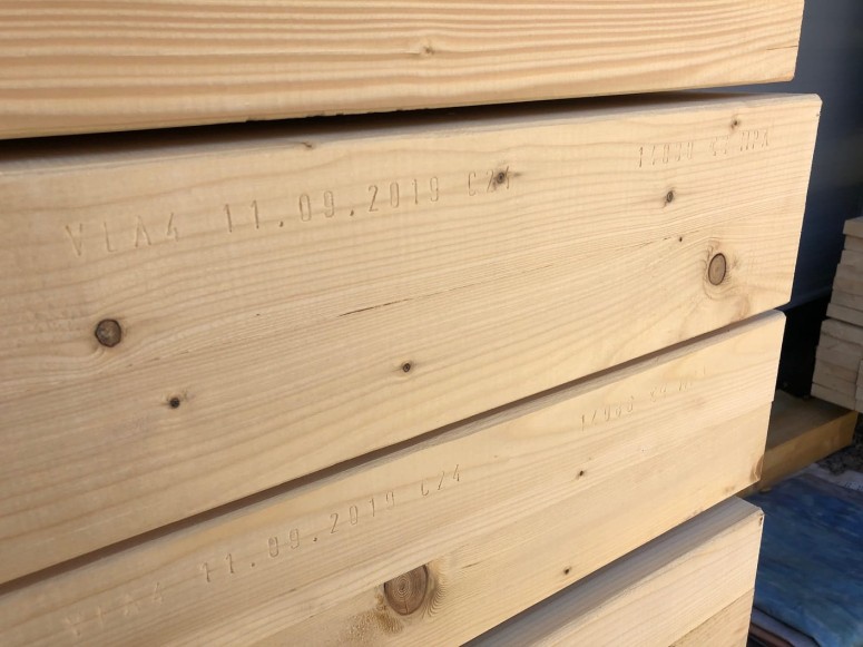 KVH-C24 Świerk Skandynawski