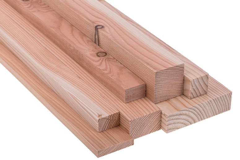  Kantówki (krawędziaki) strugane, legary strugane. Różne przekroje. Modrzew europejski  Klasa A/B . Wymiary (przekroje, długości) dostępne w wariantach produktu. 